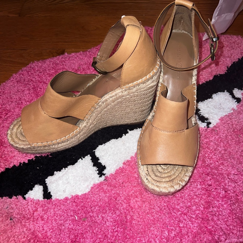Tan Wedges size 8.5